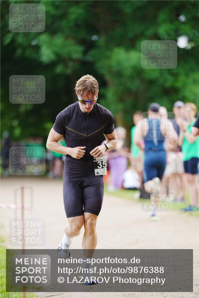 21.06.2026 - 29. Vierlanden-Triathlon LAZAROV Photography http://msf.ph/oto/9876388 21.06.2026 10:43:49 Laufen 35 meine-sportfotos.de