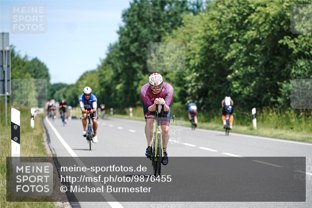 21.06.2026 - Viking Triathlon Michael Burmester http://msf.ph/oto/9876455 21.06.2026 12:55:52 Radfahren 56, 56, 172, 206, 247, 485, 567 meine-sportfotos.de