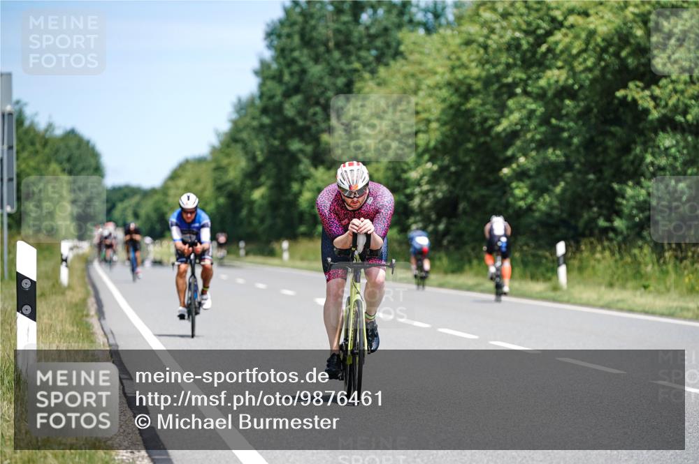 21.06.2026 - Viking Triathlon Michael Burmester http://msf.ph/oto/9876461 21.06.2026 12:55:52 Radfahren 56, 56, 172, 206, 247, 485, 567 meine-sportfotos.de