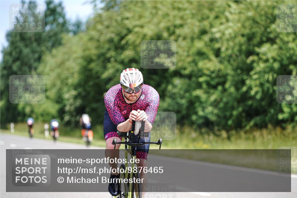 21.06.2026 - Viking Triathlon Michael Burmester http://msf.ph/oto/9876465 21.06.2026 12:55:53 Radfahren 56, 56, 172, 206, 247, 485, 567 meine-sportfotos.de