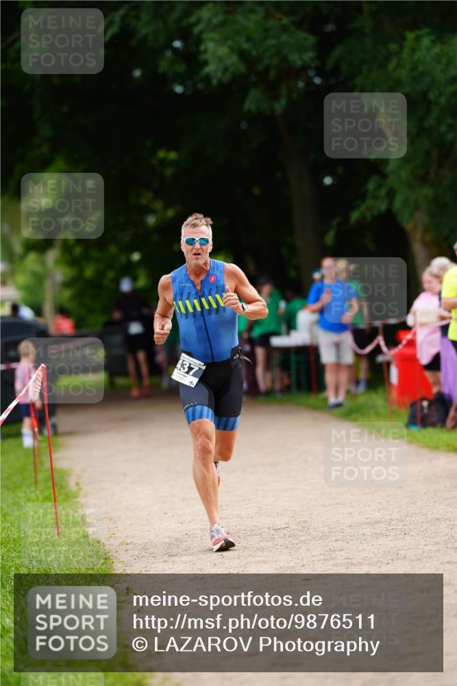21.06.2026 - 29. Vierlanden-Triathlon LAZAROV Photography http://msf.ph/oto/9876511 21.06.2026 10:45:58 Laufen 437 meine-sportfotos.de