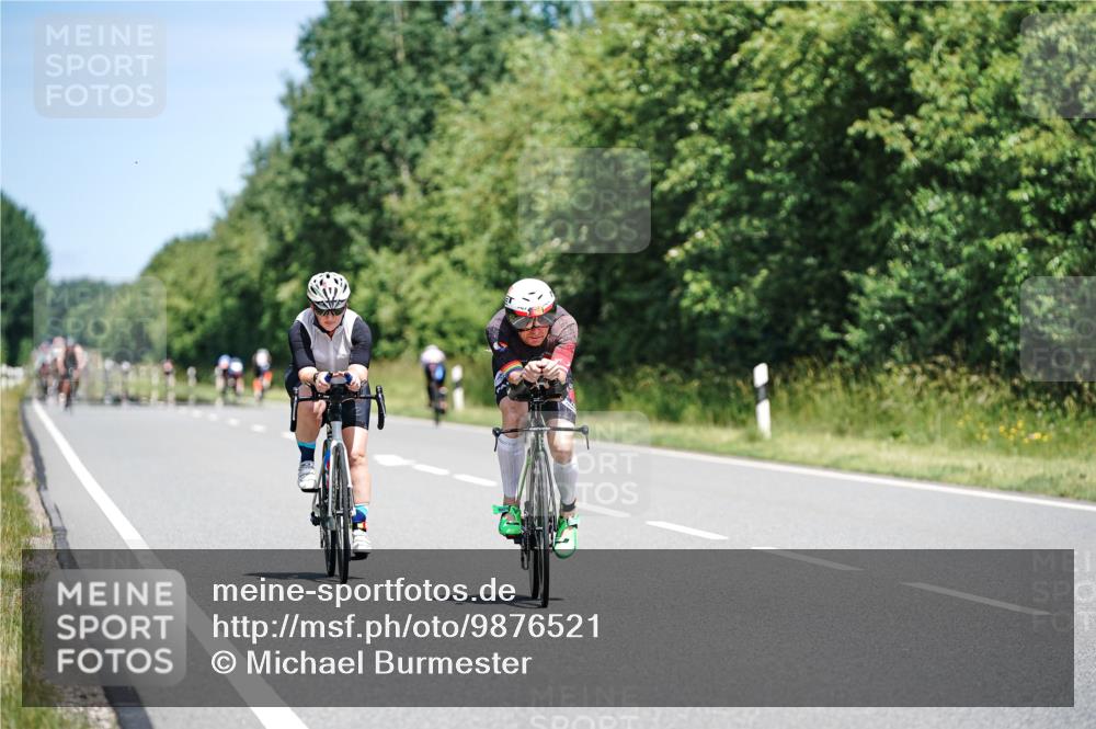 21.06.2026 - Viking Triathlon Michael Burmester http://msf.ph/oto/9876521 21.06.2026 12:56:05 Radfahren 33, 56, 56, 172, 206, 287 meine-sportfotos.de