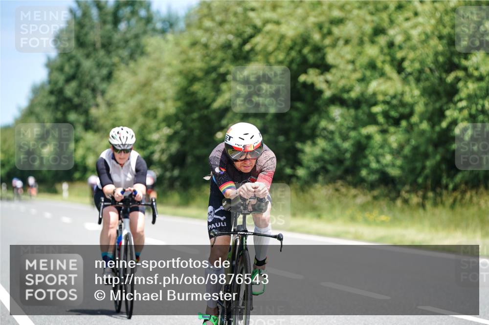 21.06.2026 - Viking Triathlon Michael Burmester http://msf.ph/oto/9876543 21.06.2026 12:56:06 Radfahren 33, 56, 56, 172, 206, 287 meine-sportfotos.de
