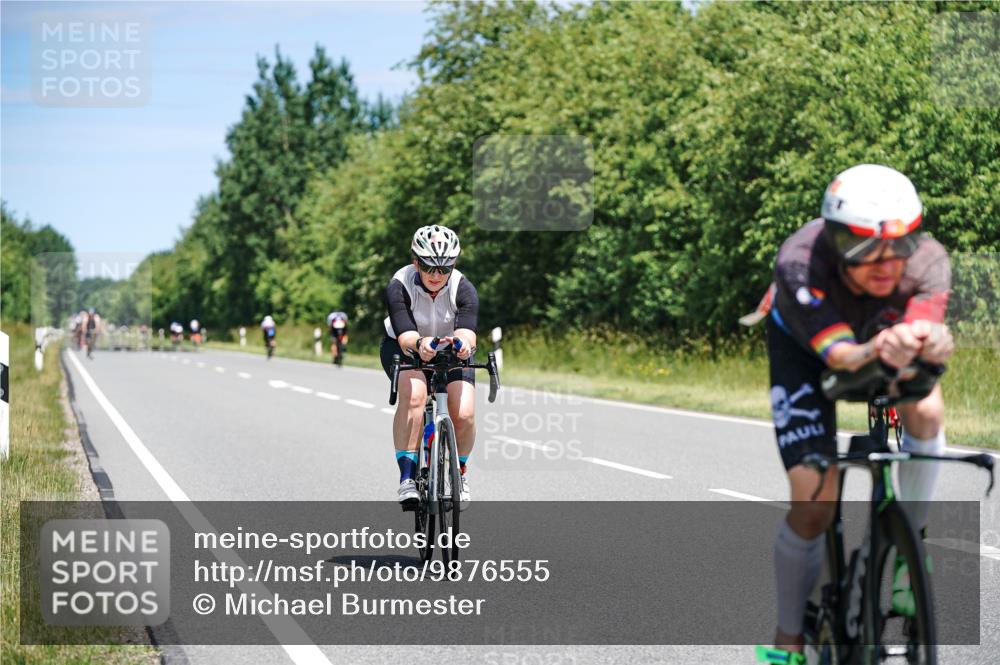 21.06.2026 - Viking Triathlon Michael Burmester http://msf.ph/oto/9876555 21.06.2026 12:56:07 Radfahren 33, 56, 137, 172, 206, 287 meine-sportfotos.de