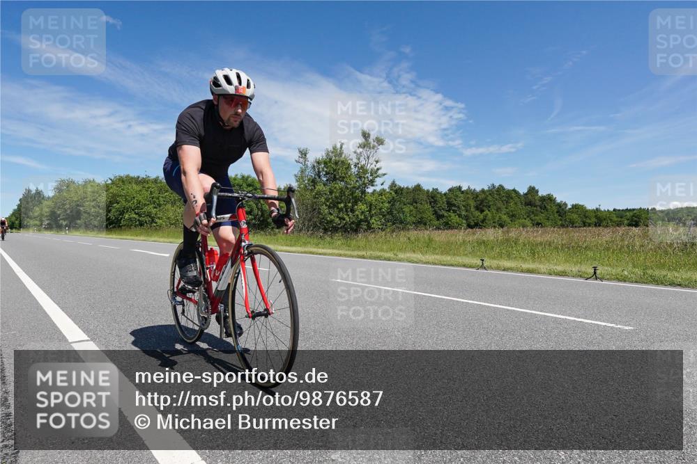 21.06.2026 - Viking Triathlon Michael Burmester http://msf.ph/oto/9876587 21.06.2026 13:30:35 Radfahren 138, 174, 512 meine-sportfotos.de