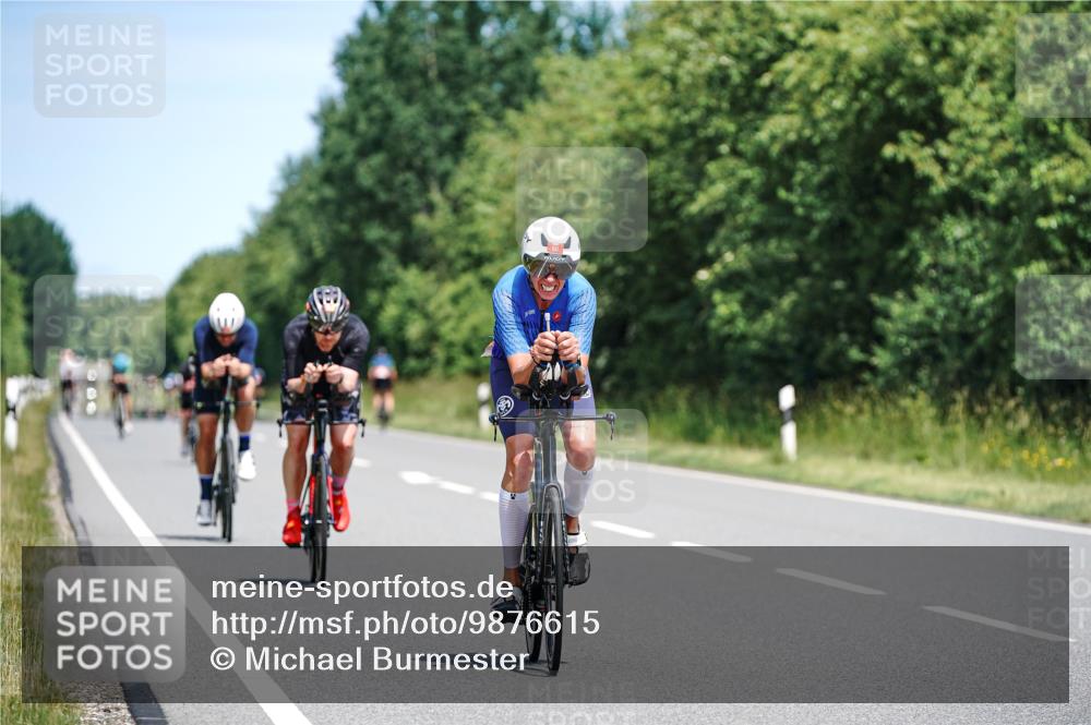 21.06.2026 - Viking Triathlon Michael Burmester http://msf.ph/oto/9876615 21.06.2026 12:56:22 Radfahren 33, 113, 137, 255, 287, 357, 489 meine-sportfotos.de