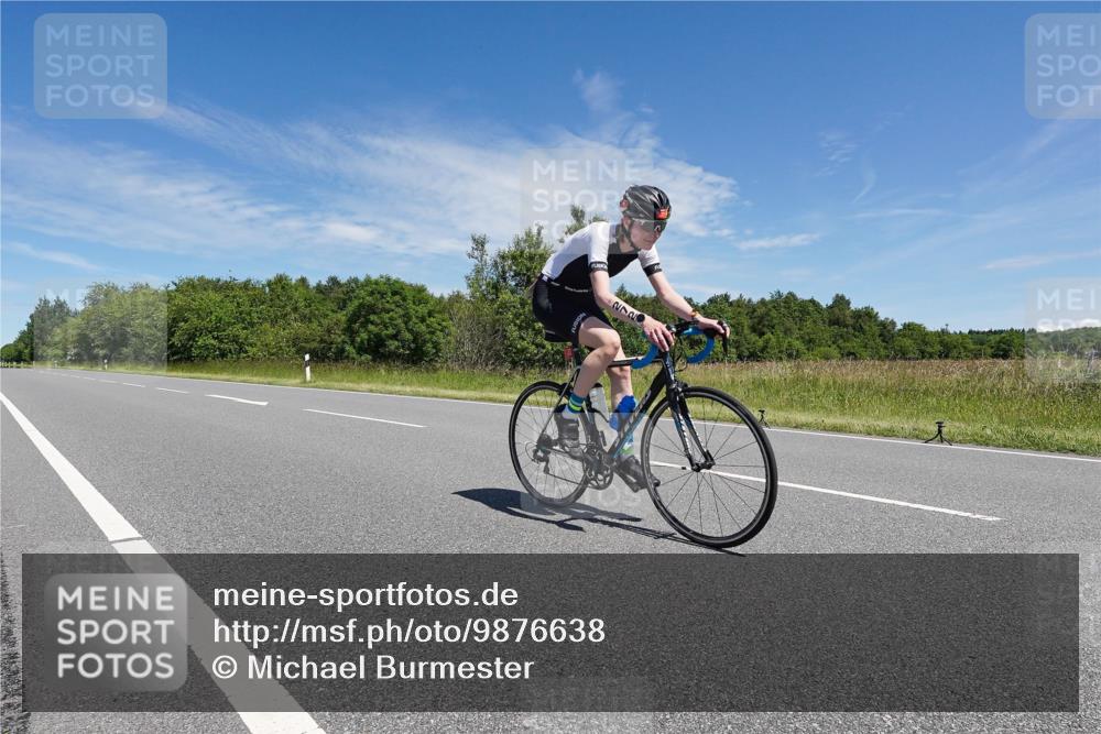 21.06.2026 - Viking Triathlon Michael Burmester http://msf.ph/oto/9876638 21.06.2026 13:32:30 Radfahren  meine-sportfotos.de