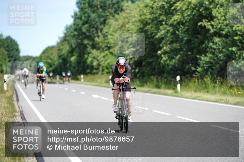 21.06.2026 - Viking Triathlon Michael Burmester http://msf.ph/oto/9876657 21.06.2026 12:56:28 Radfahren 33, 113, 137, 255, 287, 357, 489 meine-sportfotos.de