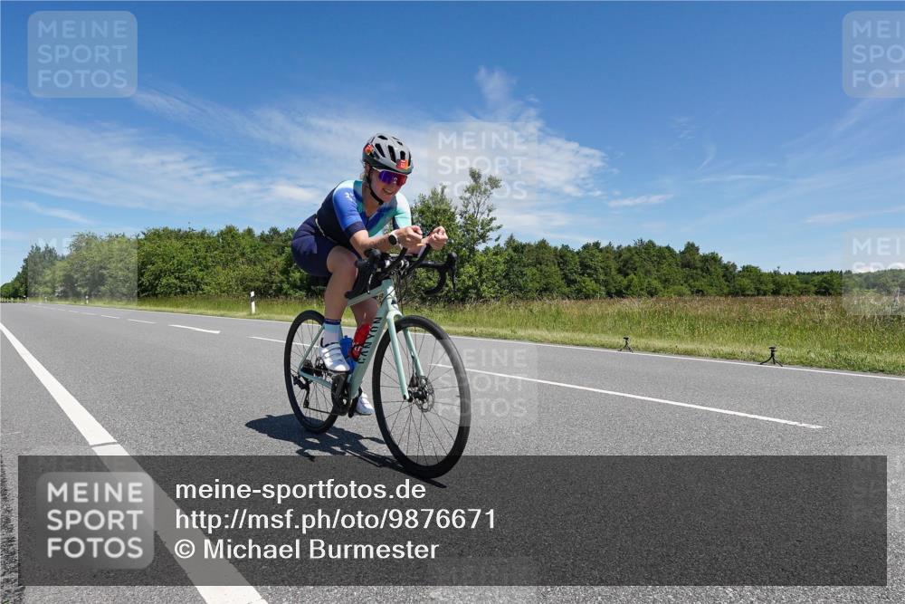 21.06.2026 - Viking Triathlon Michael Burmester http://msf.ph/oto/9876671 21.06.2026 13:33:19 Radfahren 421 meine-sportfotos.de
