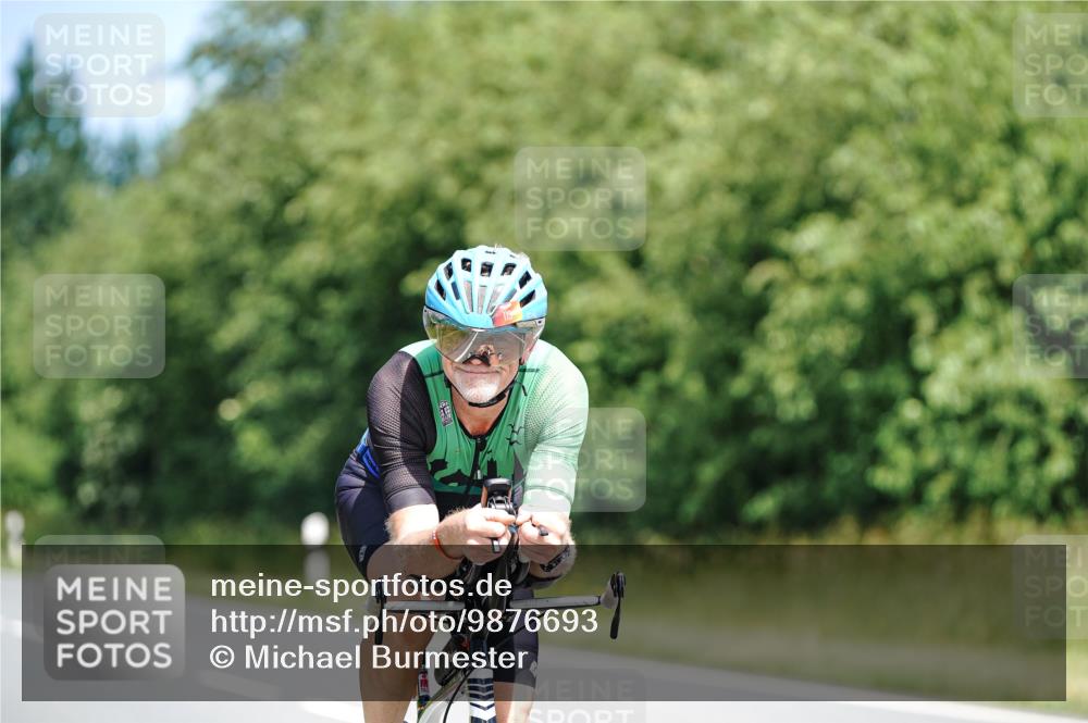21.06.2026 - Viking Triathlon Michael Burmester http://msf.ph/oto/9876693 21.06.2026 12:56:32 Radfahren 33, 113, 137, 255, 357, 489 meine-sportfotos.de