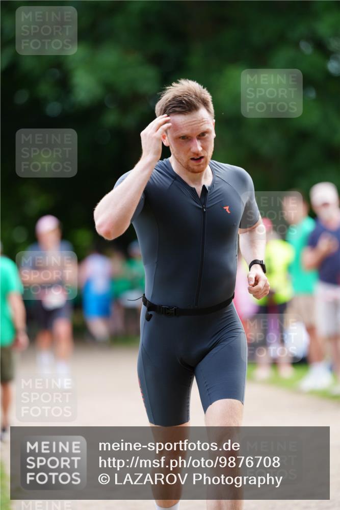 21.06.2026 - 29. Vierlanden-Triathlon LAZAROV Photography http://msf.ph/oto/9876708 21.06.2026 10:47:29 Laufen  meine-sportfotos.de