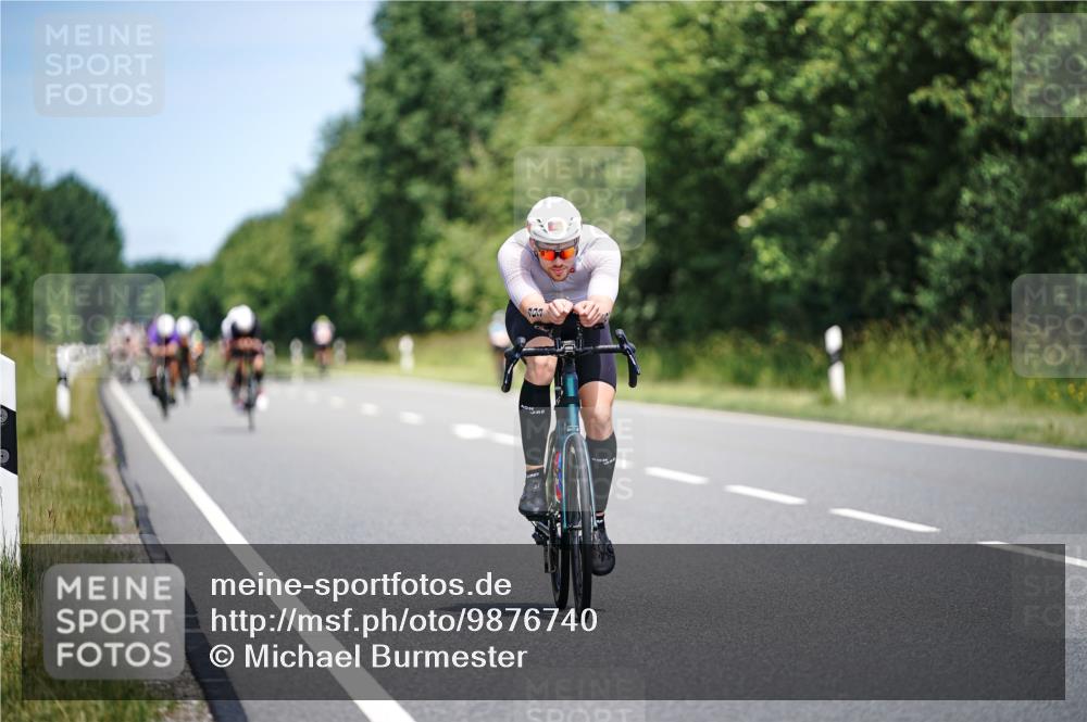 21.06.2026 - Viking Triathlon Michael Burmester http://msf.ph/oto/9876740 21.06.2026 12:57:26 Radfahren 77, 85, 93, 141, 199, 212, 245, 274, 315, 362, 393, 403, 427, 492, 497 meine-sportfotos.de