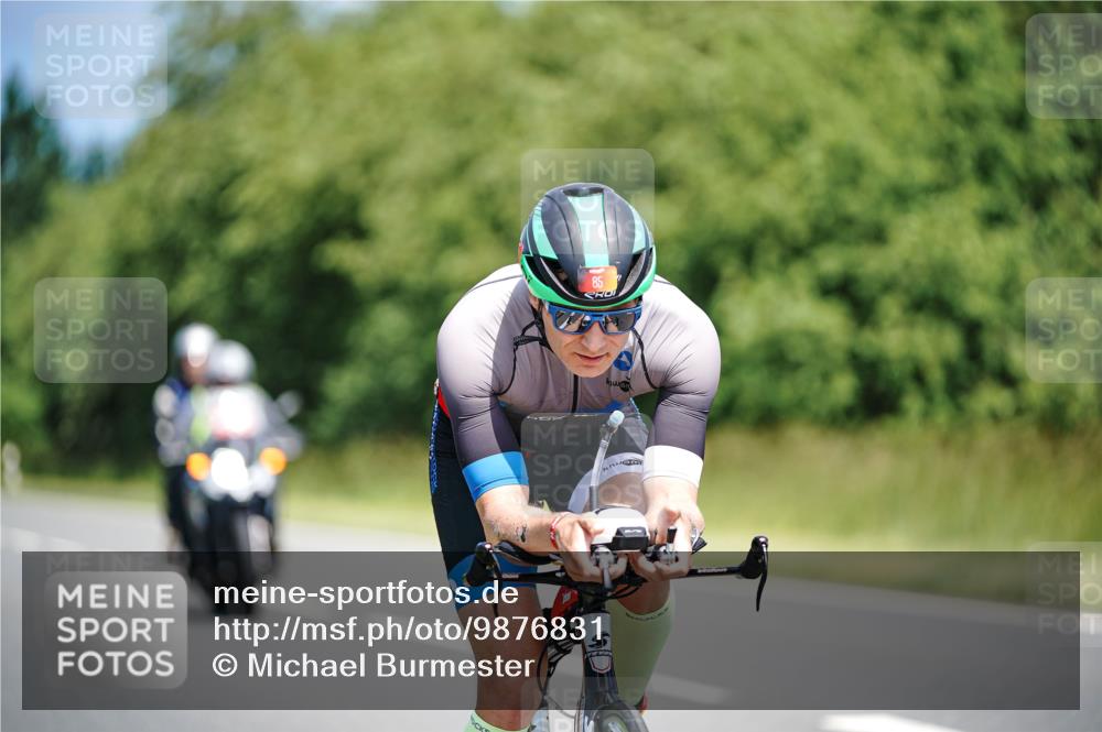 21.06.2026 - Viking Triathlon Michael Burmester http://msf.ph/oto/9876831 21.06.2026 12:57:38 Radfahren 77, 77, 85, 88, 93, 141, 199, 274, 304, 315, 393, 492, 497, 513, 571 meine-sportfotos.de