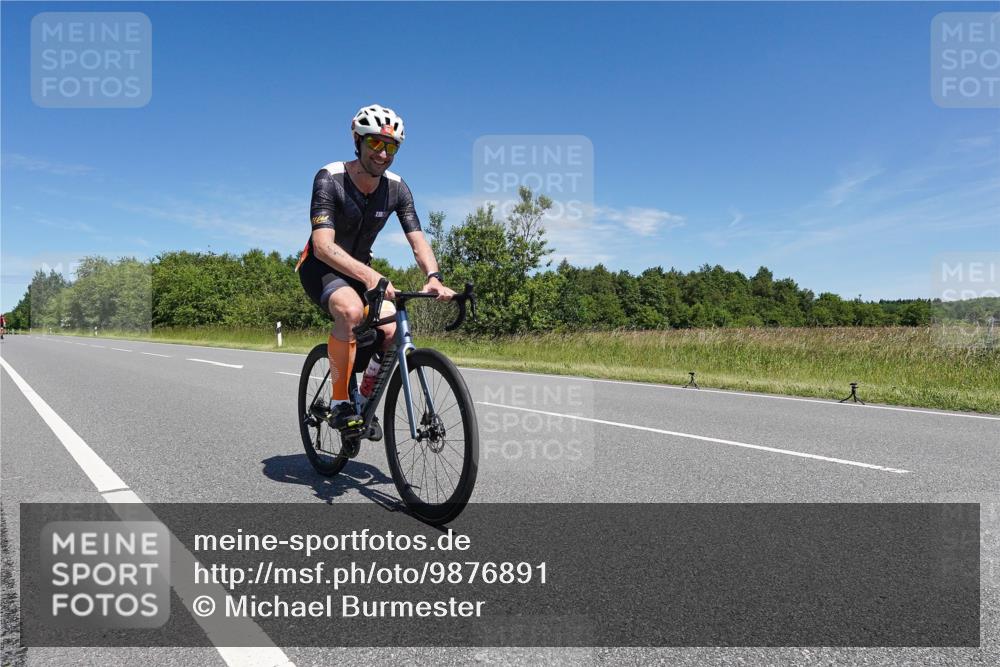 21.06.2026 - Viking Triathlon Michael Burmester http://msf.ph/oto/9876891 21.06.2026 13:46:17 Radfahren 401 meine-sportfotos.de
