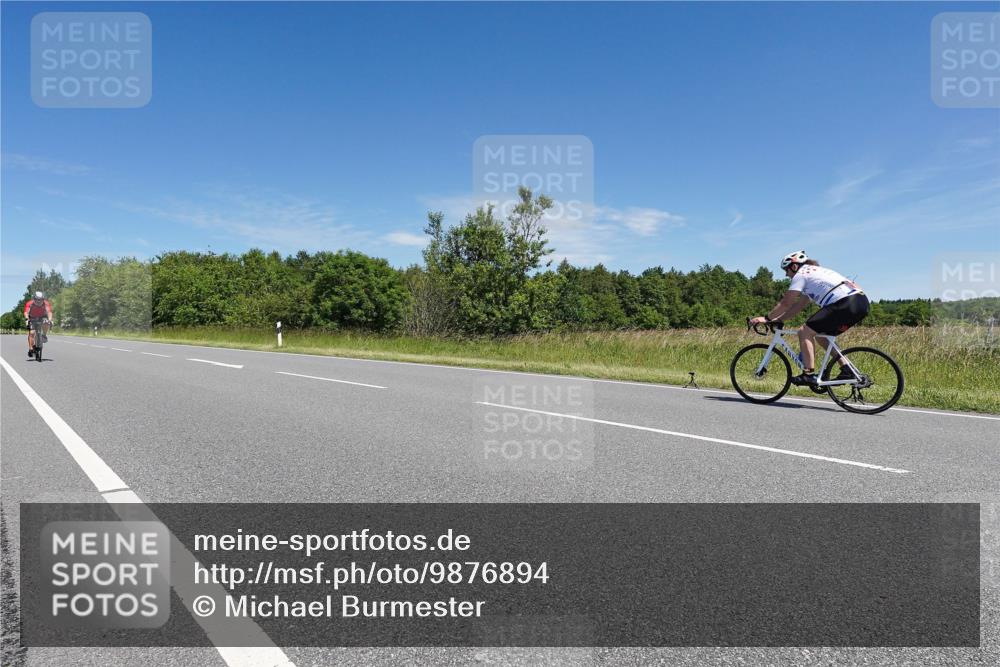 21.06.2026 - Viking Triathlon Michael Burmester http://msf.ph/oto/9876894 21.06.2026 13:46:20 Radfahren 401 meine-sportfotos.de