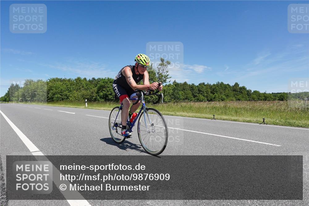 21.06.2026 - Viking Triathlon Michael Burmester http://msf.ph/oto/9876909 21.06.2026 13:47:05 Radfahren  meine-sportfotos.de