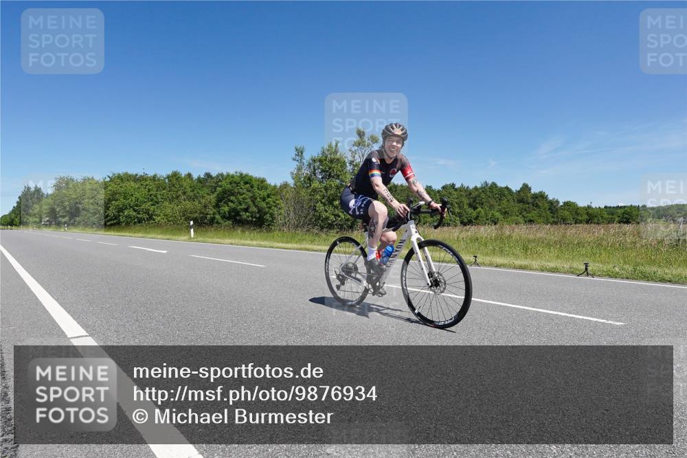 21.06.2026 - Viking Triathlon Michael Burmester http://msf.ph/oto/9876934 21.06.2026 13:55:44 Radfahren  meine-sportfotos.de