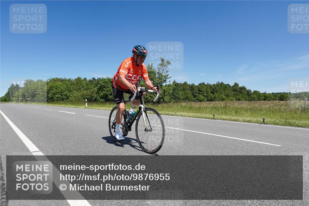 21.06.2026 - Viking Triathlon Michael Burmester http://msf.ph/oto/9876955 21.06.2026 13:59:27 Radfahren  meine-sportfotos.de