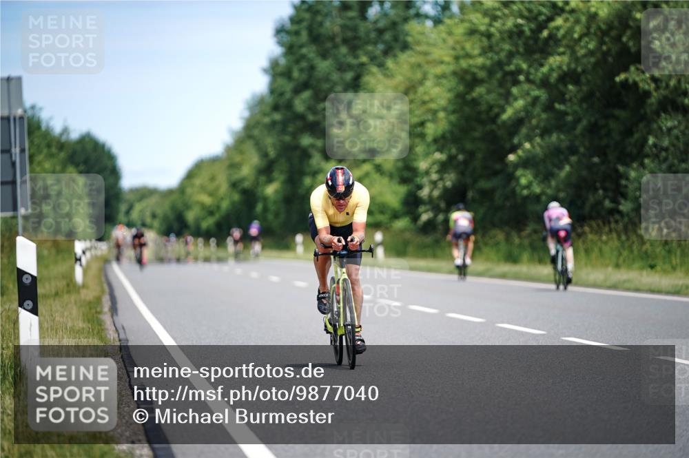 21.06.2026 - Viking Triathlon Michael Burmester http://msf.ph/oto/9877040 21.06.2026 12:58:44 Radfahren 60, 96, 127, 298, 450, 528, 557 meine-sportfotos.de