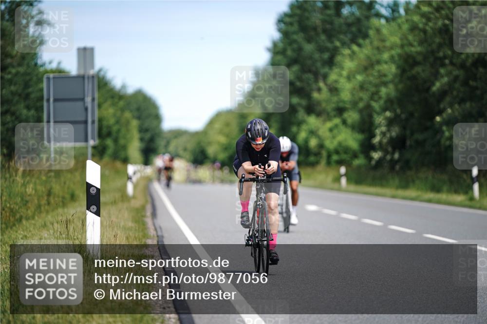 21.06.2026 - Viking Triathlon Michael Burmester http://msf.ph/oto/9877056 21.06.2026 12:58:58 Radfahren 69, 127, 528, 557 meine-sportfotos.de