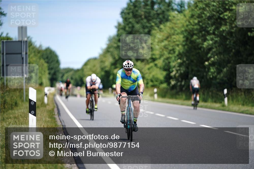 21.06.2026 - Viking Triathlon Michael Burmester http://msf.ph/oto/9877154 21.06.2026 12:59:33 Radfahren 337, 493, 640 meine-sportfotos.de