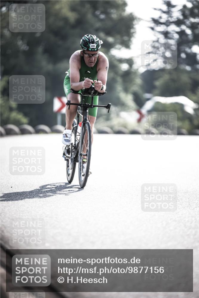 21.06.2026 - 29. Vierlanden-Triathlon H.Heesch http://msf.ph/oto/9877156 21.06.2026 09:02:24 Radfahren 205 meine-sportfotos.de
