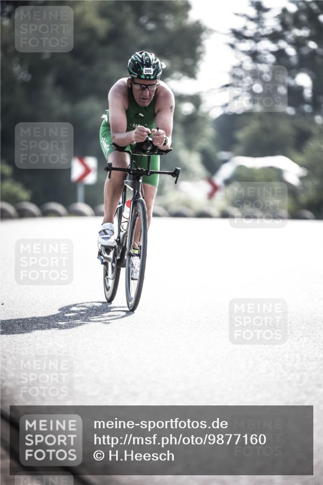 21.06.2026 - 29. Vierlanden-Triathlon H.Heesch http://msf.ph/oto/9877160 21.06.2026 09:02:24 Radfahren 205 meine-sportfotos.de