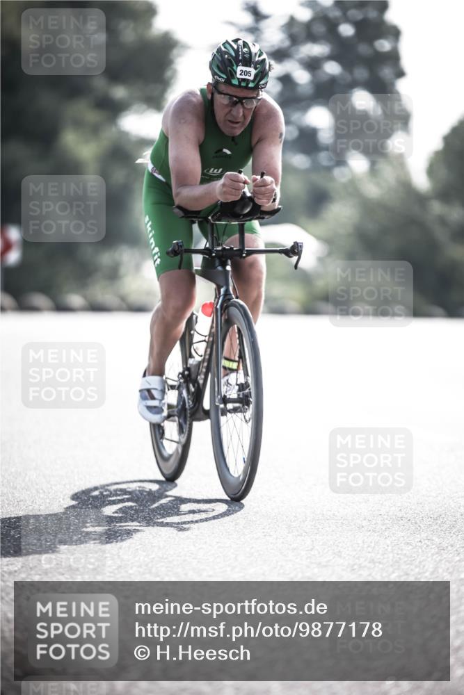 21.06.2026 - 29. Vierlanden-Triathlon H.Heesch http://msf.ph/oto/9877178 21.06.2026 09:02:24 Radfahren 205 meine-sportfotos.de