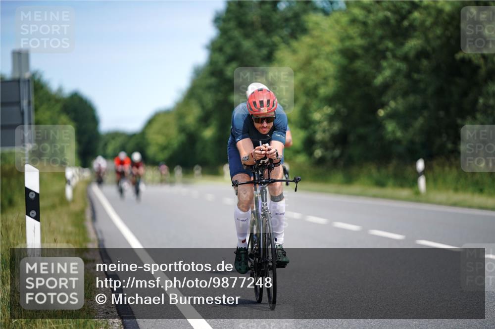 21.06.2026 - Viking Triathlon Michael Burmester http://msf.ph/oto/9877248 21.06.2026 13:00:24 Radfahren 363, 458, 539 meine-sportfotos.de