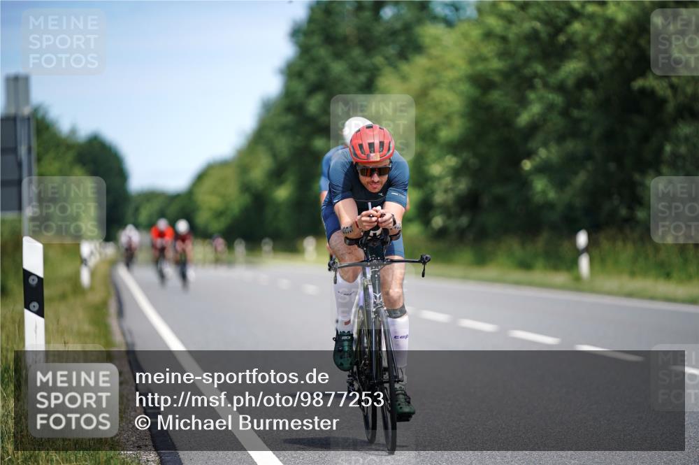 21.06.2026 - Viking Triathlon Michael Burmester http://msf.ph/oto/9877253 21.06.2026 13:00:24 Radfahren 363, 458, 539 meine-sportfotos.de