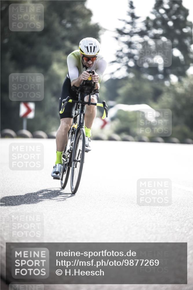 21.06.2026 - 29. Vierlanden-Triathlon H.Heesch http://msf.ph/oto/9877269 21.06.2026 09:02:44 Radfahren 122, 195 meine-sportfotos.de