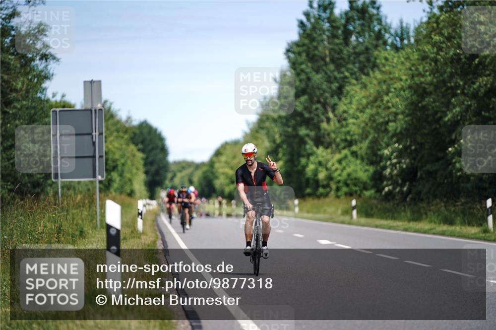 21.06.2026 - Viking Triathlon Michael Burmester http://msf.ph/oto/9877318 21.06.2026 13:00:47 Radfahren 377, 416, 511, 515, 521, 529, 542 meine-sportfotos.de