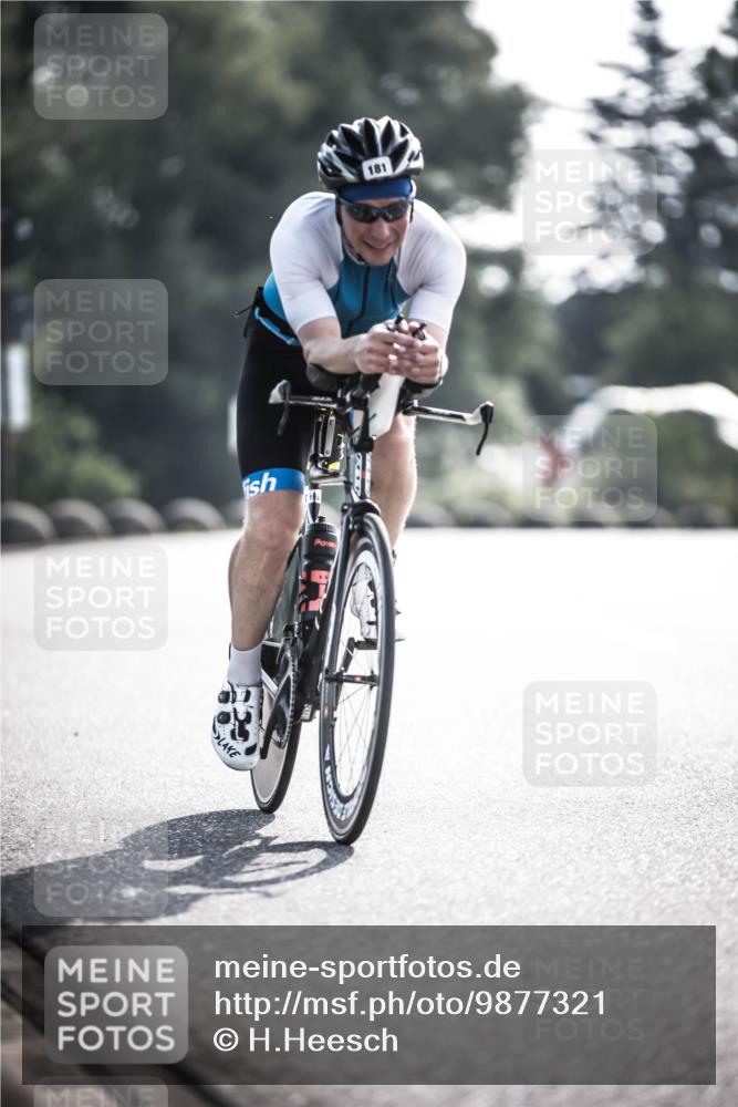 21.06.2026 - 29. Vierlanden-Triathlon H.Heesch http://msf.ph/oto/9877321 21.06.2026 09:03:01 Radfahren 181 meine-sportfotos.de