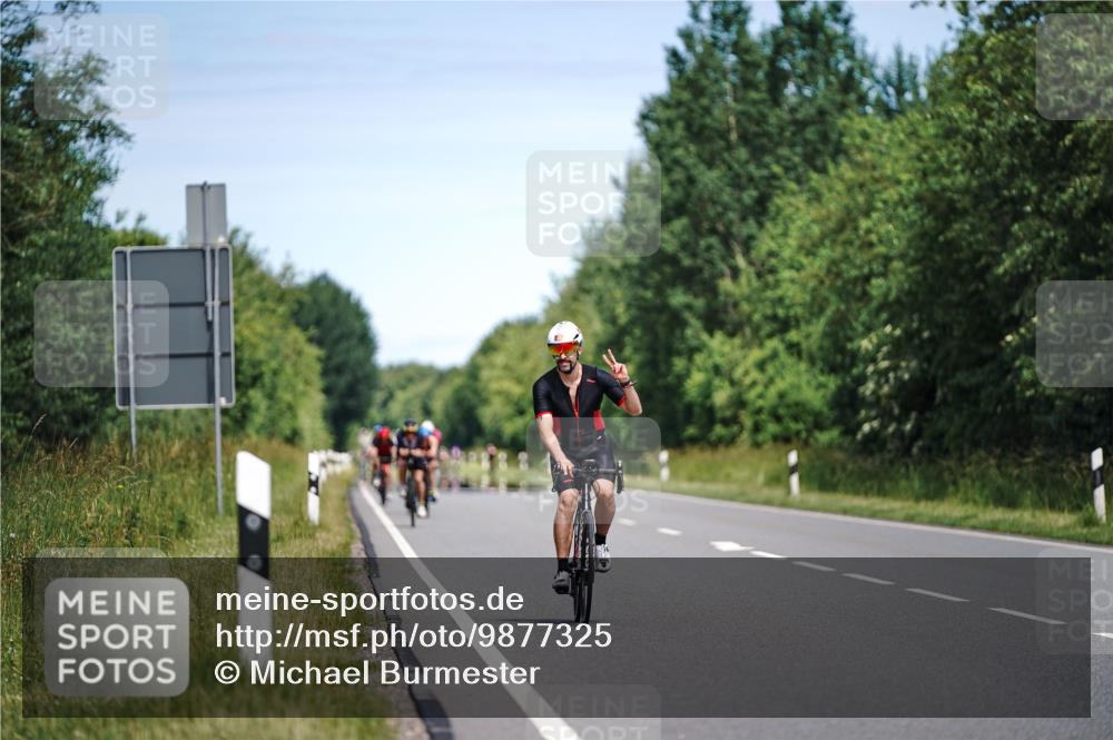 21.06.2026 - Viking Triathlon Michael Burmester http://msf.ph/oto/9877325 21.06.2026 13:00:47 Radfahren 377, 416, 511, 515, 521, 529, 542 meine-sportfotos.de