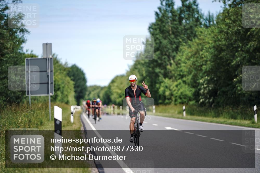 21.06.2026 - Viking Triathlon Michael Burmester http://msf.ph/oto/9877330 21.06.2026 13:00:48 Radfahren 377, 416, 511, 515, 521, 529, 542, 664 meine-sportfotos.de