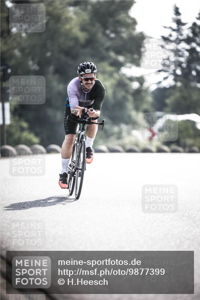 21.06.2026 - 29. Vierlanden-Triathlon H.Heesch http://msf.ph/oto/9877399 21.06.2026 09:03:11 Radfahren 167, 171 meine-sportfotos.de