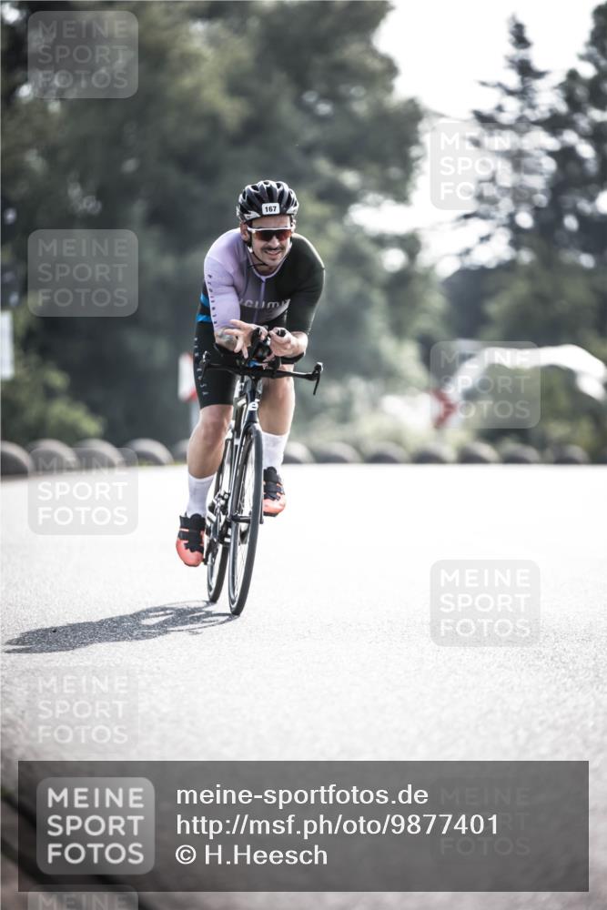 21.06.2026 - 29. Vierlanden-Triathlon H.Heesch http://msf.ph/oto/9877401 21.06.2026 09:03:11 Radfahren 167, 171 meine-sportfotos.de