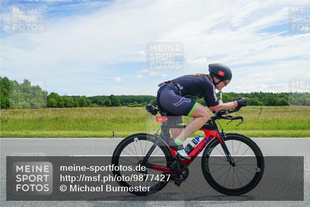 21.06.2026 - Viking Triathlon Michael Burmester http://msf.ph/oto/9877427 21.06.2026 12:05:01 Radfahren 83, 98, 142, 380, 467, 542, 642, 642, 645, 669 meine-sportfotos.de