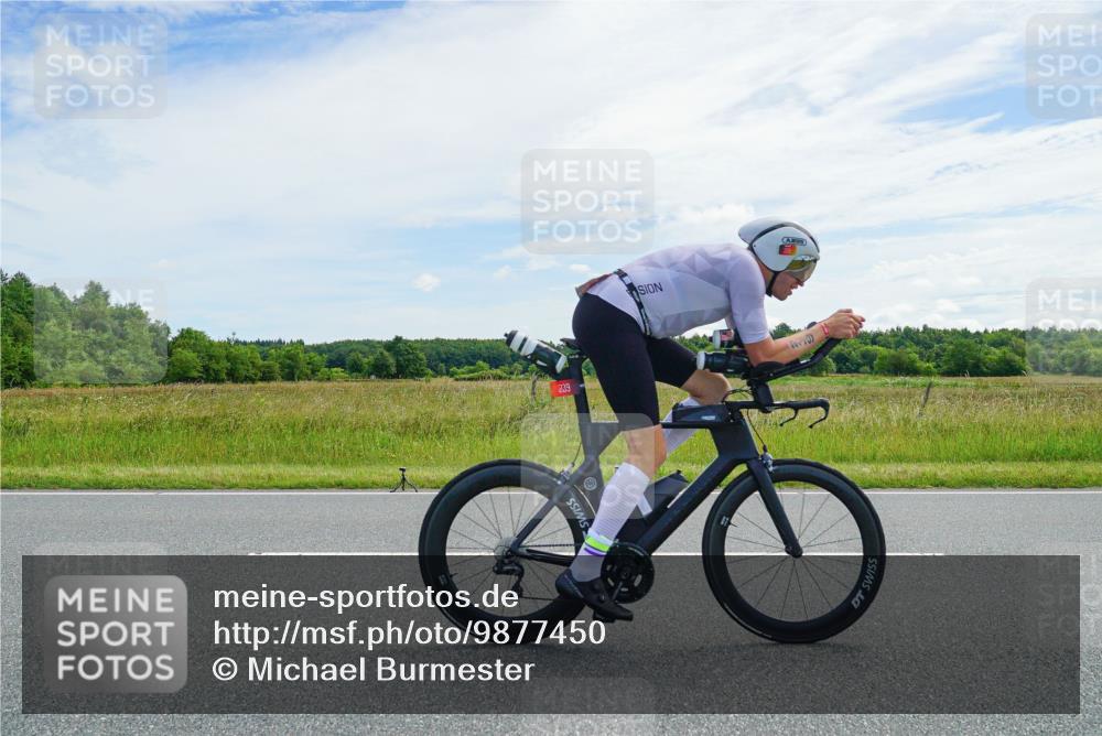 21.06.2026 - Viking Triathlon Michael Burmester http://msf.ph/oto/9877450 21.06.2026 12:05:28 Radfahren 41, 53, 86, 94, 132, 136, 189, 198, 219, 239, 304, 304, 364, 407, 429, 442, 456, 474, 571, 634, 668 meine-sportfotos.de