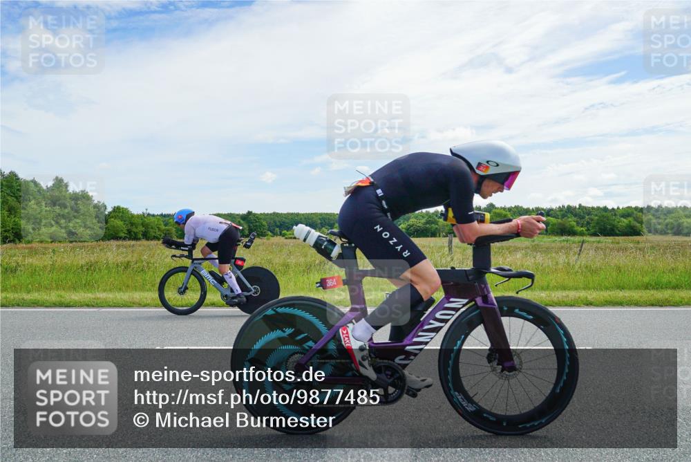 21.06.2026 - Viking Triathlon Michael Burmester http://msf.ph/oto/9877485 21.06.2026 12:05:34 Radfahren 16, 41, 53, 56, 86, 94, 132, 136, 165, 189, 198, 219, 239, 256, 304, 364, 382, 407, 429, 442, 456, 571, 634, 668 meine-sportfotos.de