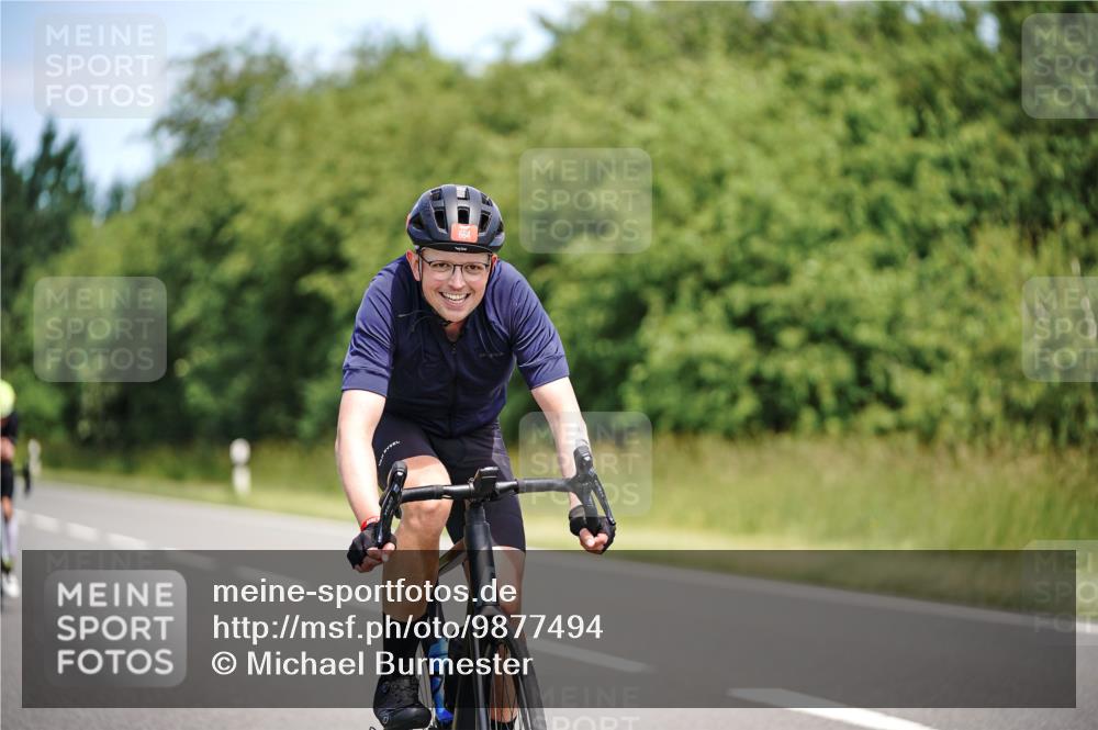 21.06.2026 - Viking Triathlon Michael Burmester http://msf.ph/oto/9877494 21.06.2026 13:01:05 Radfahren 138, 283, 416, 511, 515, 521, 542, 664 meine-sportfotos.de