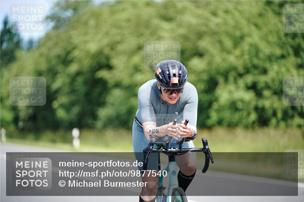 21.06.2026 - Viking Triathlon Michael Burmester http://msf.ph/oto/9877540 21.06.2026 13:01:28 Radfahren 283, 307, 653 meine-sportfotos.de