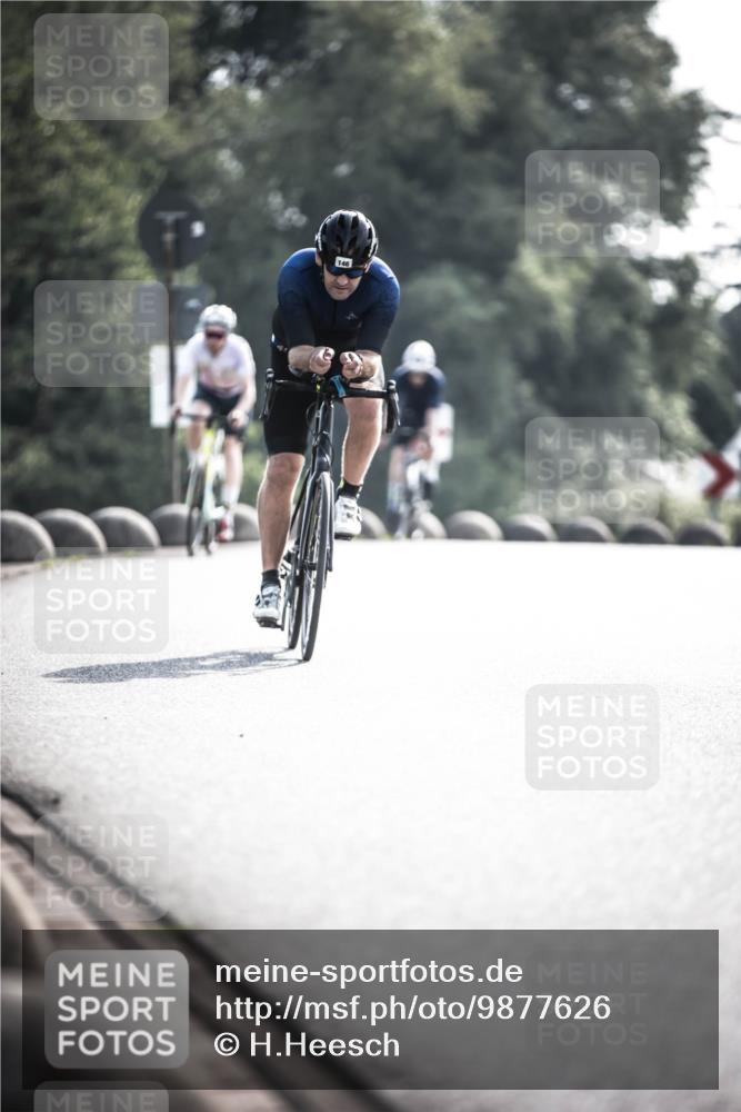 21.06.2026 - 29. Vierlanden-Triathlon H.Heesch http://msf.ph/oto/9877626 21.06.2026 09:04:42 Radfahren 50, 81, 98, 146 meine-sportfotos.de