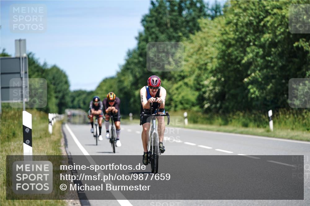 21.06.2026 - Viking Triathlon Michael Burmester http://msf.ph/oto/9877659 21.06.2026 13:03:00 Radfahren 333, 395, 417, 448, 628 meine-sportfotos.de