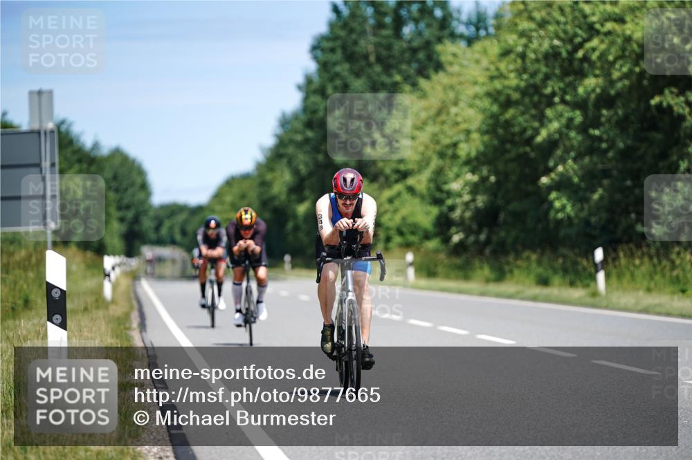 21.06.2026 - Viking Triathlon Michael Burmester http://msf.ph/oto/9877665 21.06.2026 13:03:00 Radfahren 333, 395, 417, 448, 628 meine-sportfotos.de