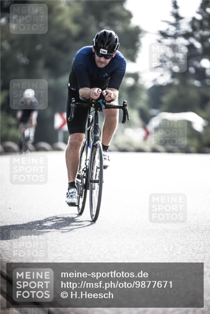 21.06.2026 - 29. Vierlanden-Triathlon H.Heesch http://msf.ph/oto/9877671 21.06.2026 09:04:43 Radfahren 50, 81, 98, 146 meine-sportfotos.de