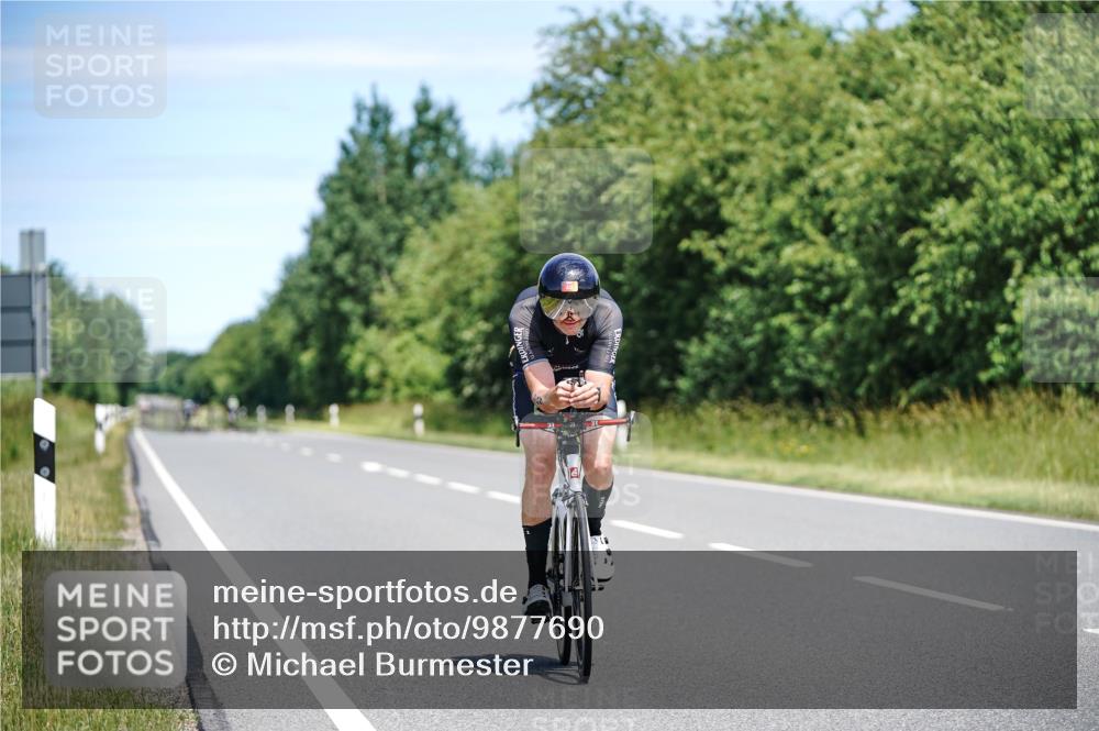 21.06.2026 - Viking Triathlon Michael Burmester http://msf.ph/oto/9877690 21.06.2026 13:03:04 Radfahren 333, 395, 417, 448, 628 meine-sportfotos.de