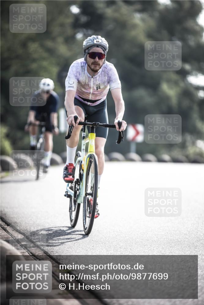 21.06.2026 - 29. Vierlanden-Triathlon H.Heesch http://msf.ph/oto/9877699 21.06.2026 09:04:45 Radfahren 50, 70, 81, 98, 146 meine-sportfotos.de