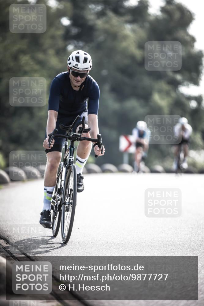 21.06.2026 - 29. Vierlanden-Triathlon H.Heesch http://msf.ph/oto/9877727 21.06.2026 09:04:47 Radfahren 50, 70, 81, 98, 146 meine-sportfotos.de