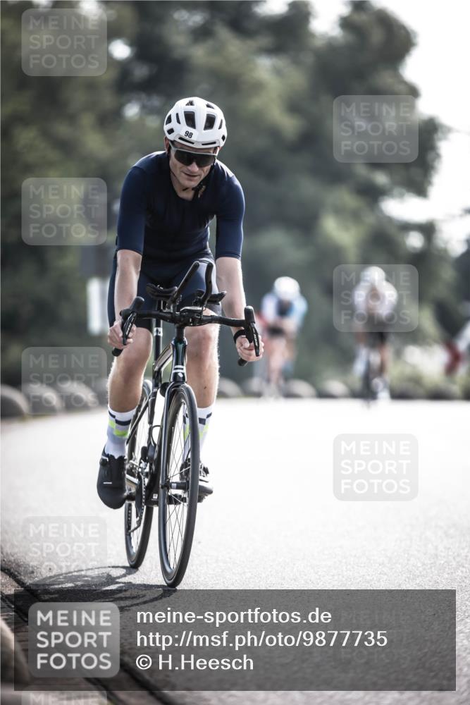 21.06.2026 - 29. Vierlanden-Triathlon H.Heesch http://msf.ph/oto/9877735 21.06.2026 09:04:47 Radfahren 50, 70, 81, 98, 146 meine-sportfotos.de
